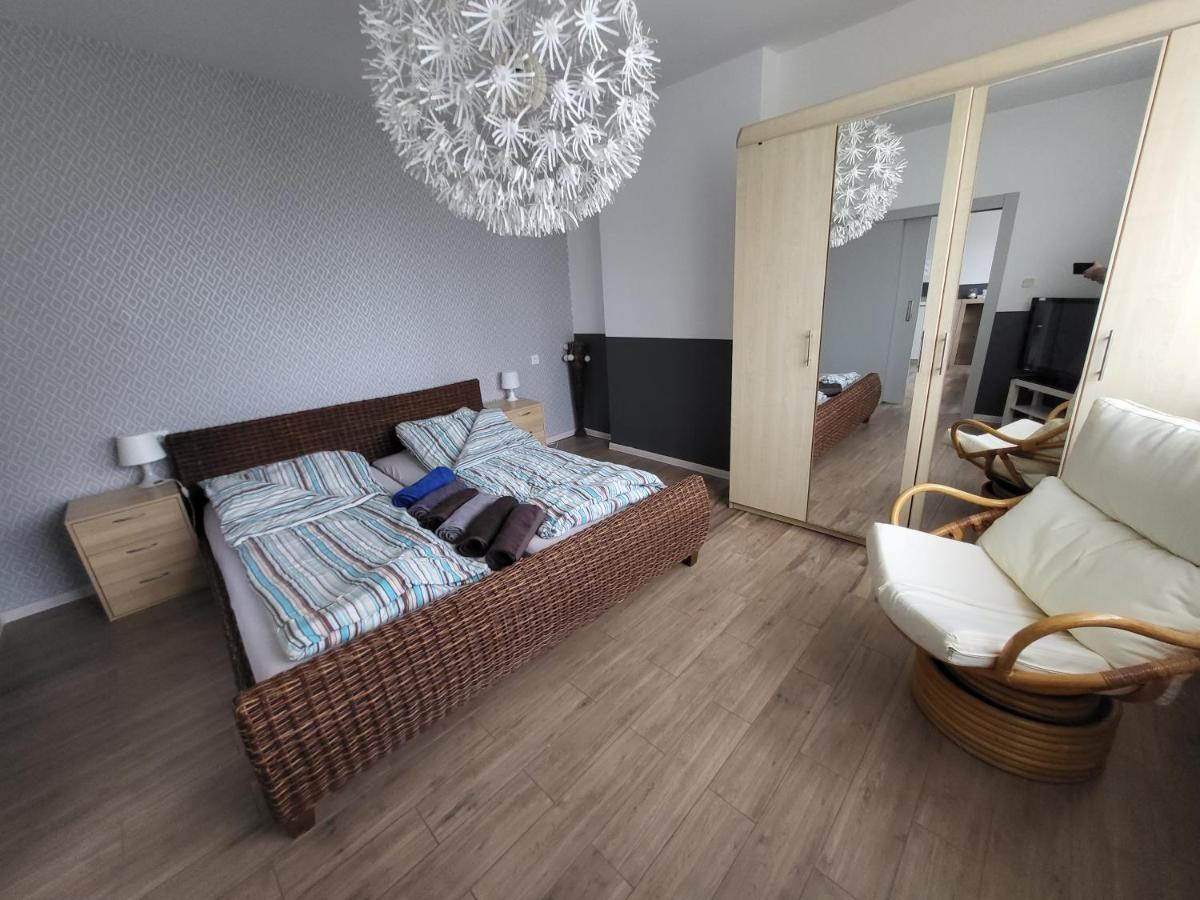 Apartament Julia Leba Kwiatowa エクステリア 写真